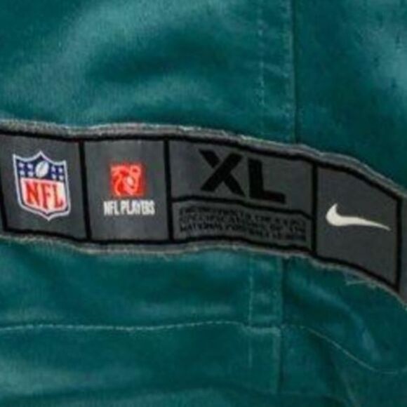Nike NFL Philadelphia Eagles Carson Wentz Football Jersey - Size XL - Picture 5 of 5